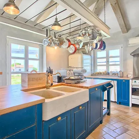 In With Kitchen Rovinj